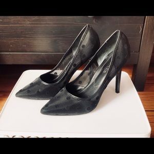 Charles David pumps